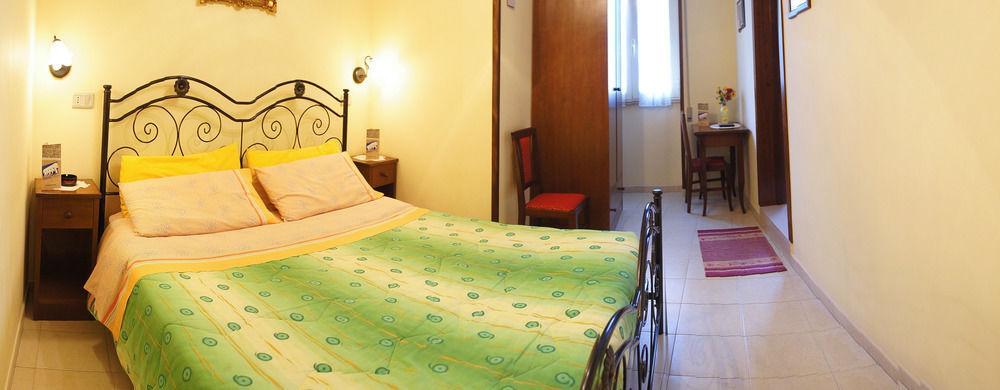 Albergo Vittoria Taviano Kültér fotó